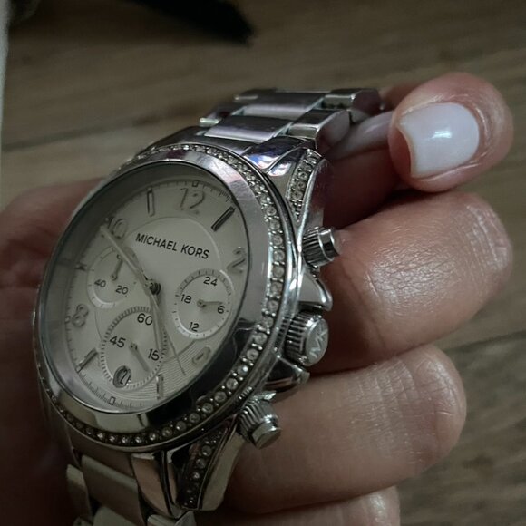 Women's Wren Chronograph Silver-Tone Stainless Steel Watch 42mm - Picture 2 of 4